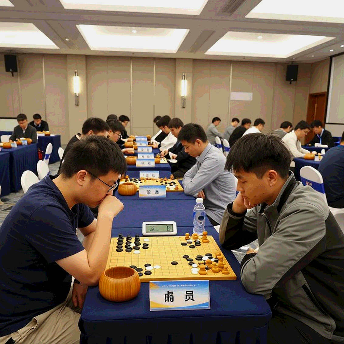 Musk tuyên bố cờ vua 'đã bị giải mã' — Chess.com đáp trả bằng 10^120, và một sai lầm về bản chất con người Musk tuyên bố cờ vua 'đã bị giải mã' — Chess.com đáp trả bằng 10^120, và một sai lầm về bản chất con người
