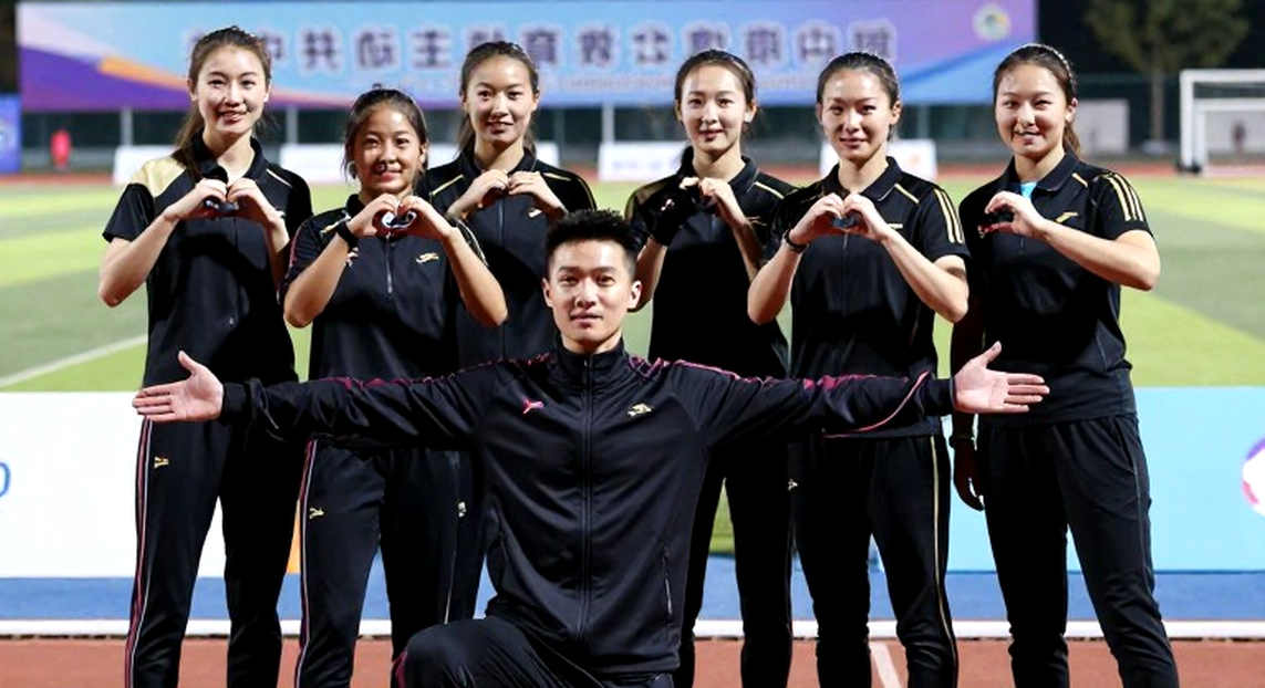 Đọc giải chạy Global Gate Ha Long 2026: 15.000 người, ba cự ly và một chữ 'marathon' bị lệch
