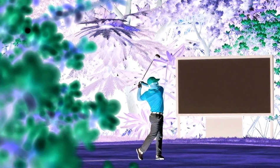 Cú gió lốc trước cú chip: Khi luật golf 2026 cứu golfer khỏi cú phạt oan