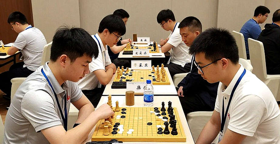 FIDE Ratings tháng 10/2026: một tiêu đề, hai câu chuyện, và khoảng trống mang tên Scotch